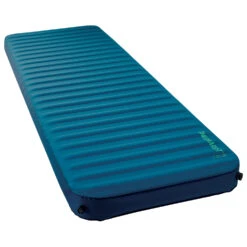 Therm-a-Rest MondoKing 3D - Sleeping Mat 11 Therm-a-Rest MondoKing 3D - Sleeping Mat -CampNest Outdoors Shop therm a rest mondoking 3d sleeping mat detail 2